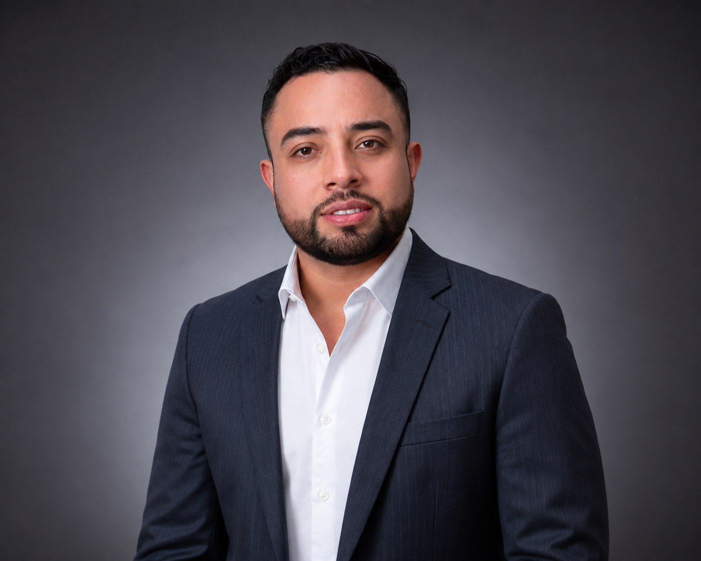 Larry Velásquez